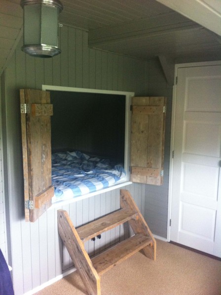 Binnenzijde woonhuis bekleden met diverse hout soorten
